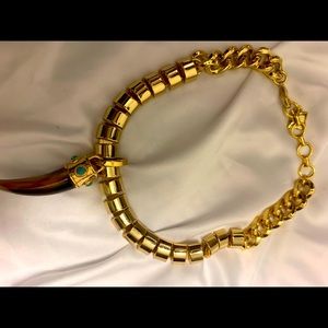 💛💛BCBG Necklace